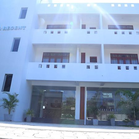 Hikka Regent Hotel Hikkaduwa Exterior photo